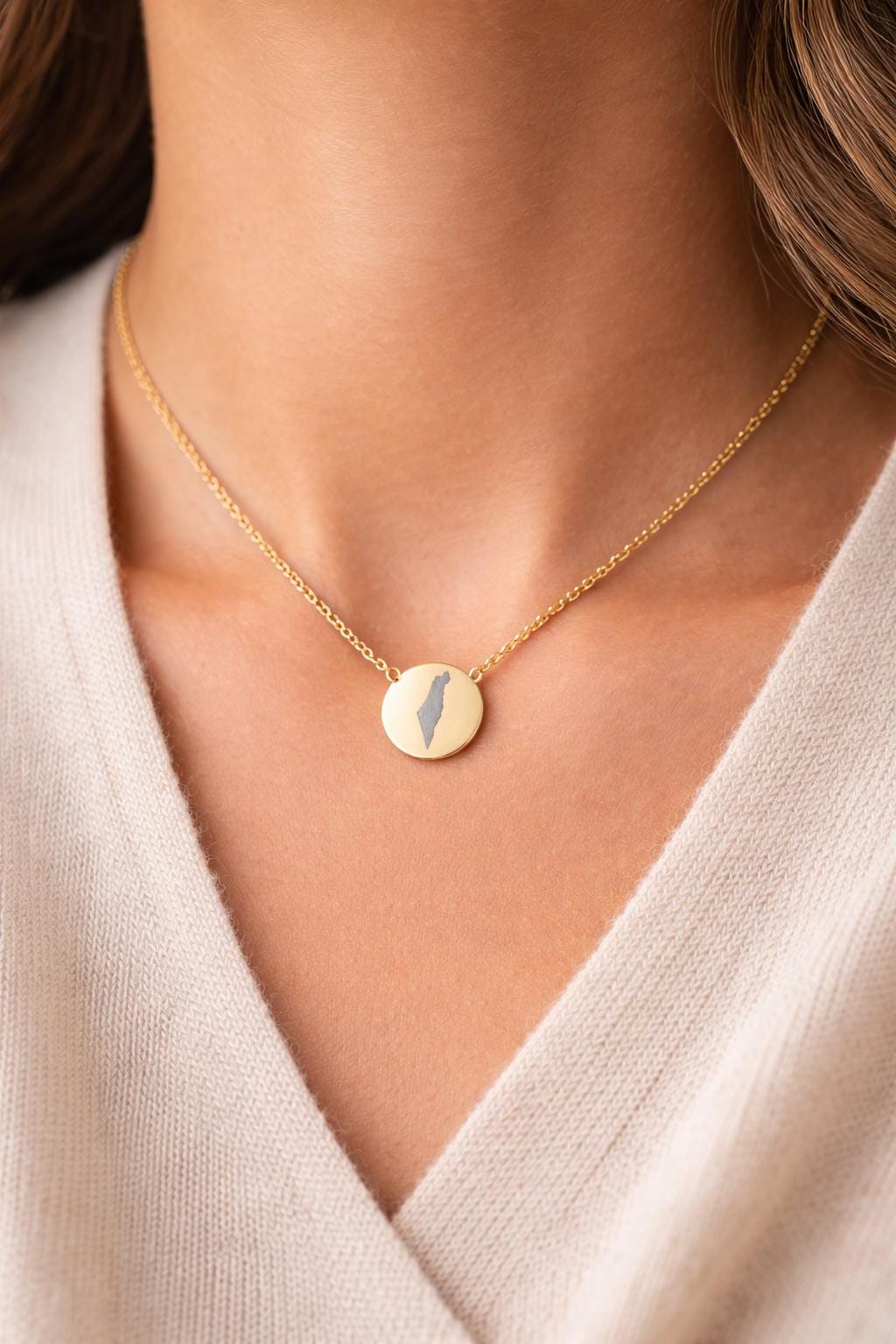 Engraved Israel Circle Pendant Necklace, Minimalist Jewish Symbol Jewelry