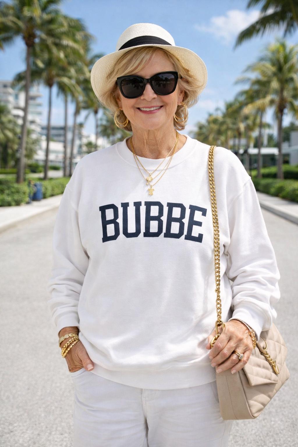 BUBBE Sweatshirt Hebrew Grandma Crewneck, Jewish Grandmother Cozy Pullover, Embroidered Family Gift